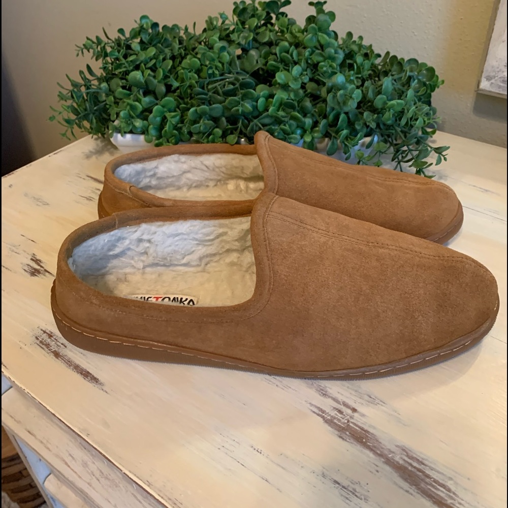 Minnetonka men’s suede and fleece slippers 11